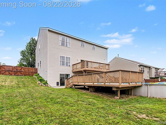 5th image of 486 Sweet Briar Rdg