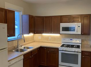 2628 S 9th St, Springfield, IL 62703