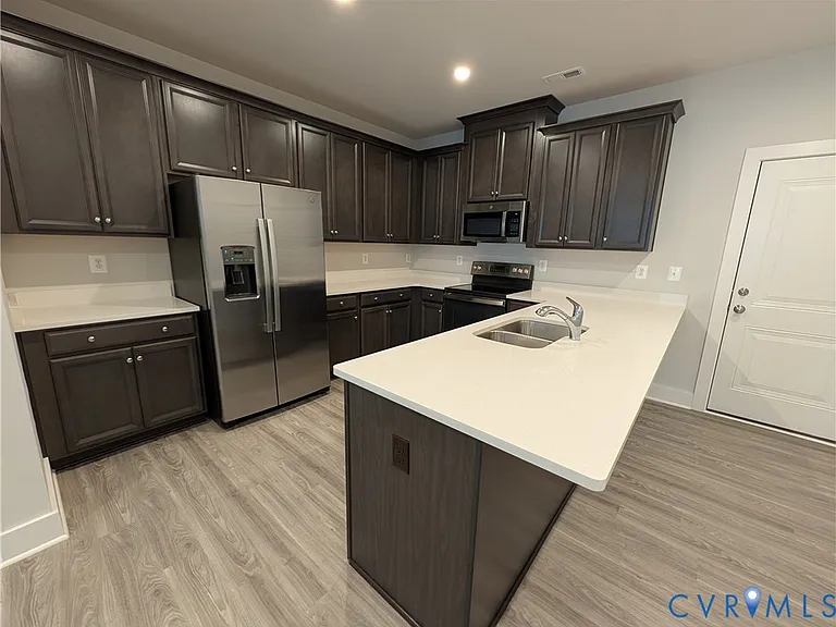 2715 Acadia Dr — Photo 7