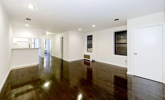 Rented by Icon Realty Management | media 10