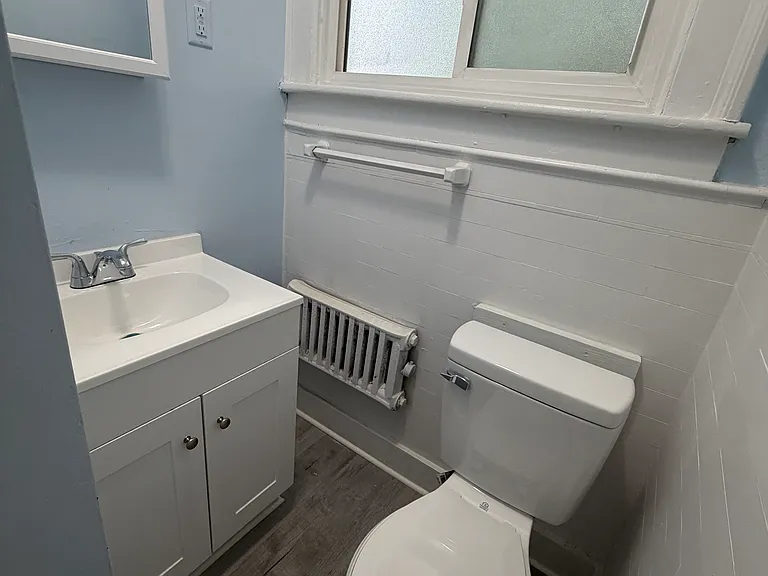 92 Carey Ave #4B — Photo 6