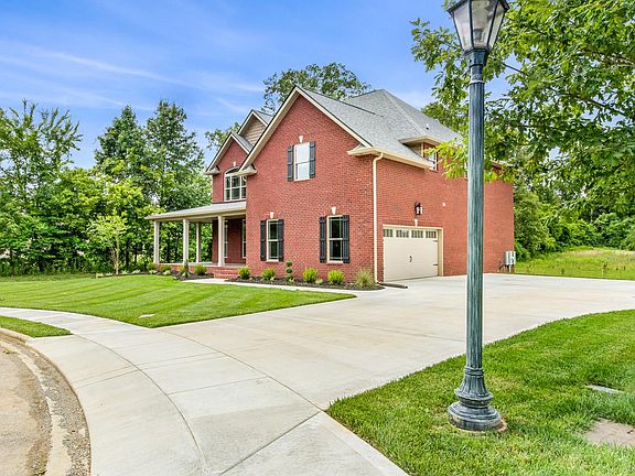 2nd image of 231 Bryson Ln