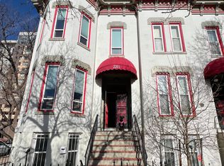 2201 Glenarm Pl UNIT B, Denver, CO 80205