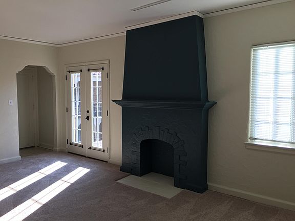 2nd image of 2200 Far Hills Ave #12UP