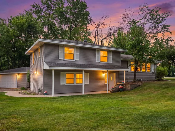 10500 Vessey Rd, Bloomington, MN 55437