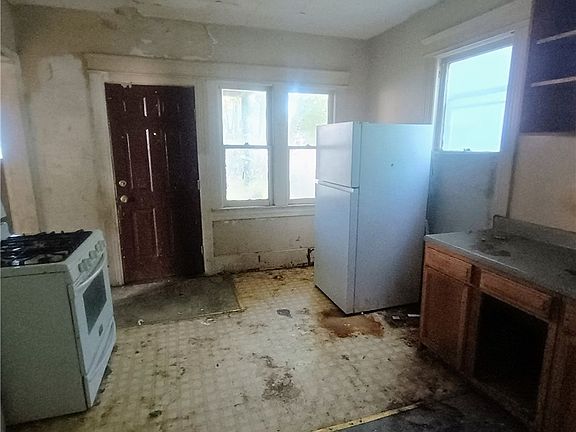 3rd image of 206 W Newell St