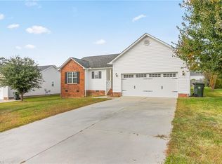 148 Von Logan Dr, Thomasville, NC 27360