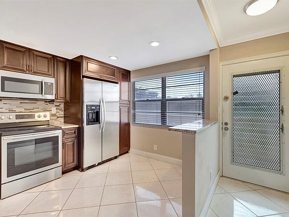 2nd image of 2404 Antigua Circle #L3
