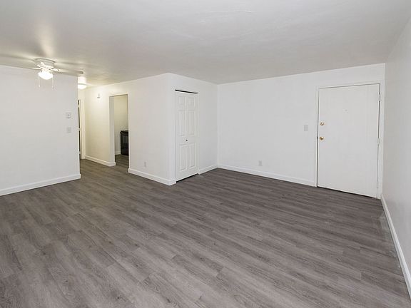 3rd image of 465 Olden Ave #10