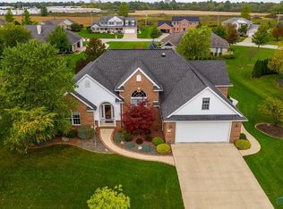 258 Saint Thomas Dr, Fremont, OH