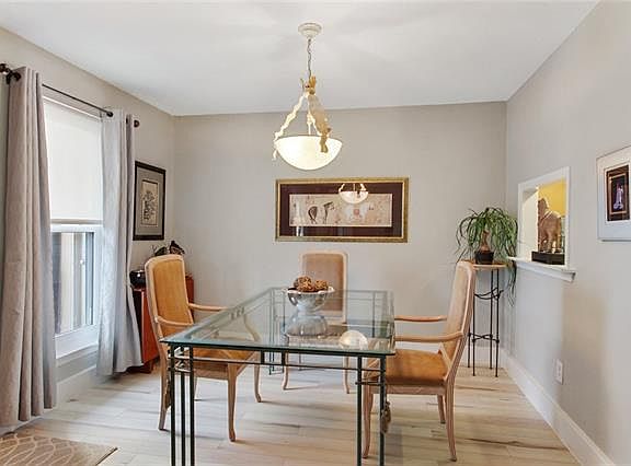 5th image of 318 Lake Marina Ave APT 321