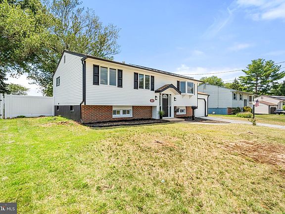 5th image of 213 Hobart Dr