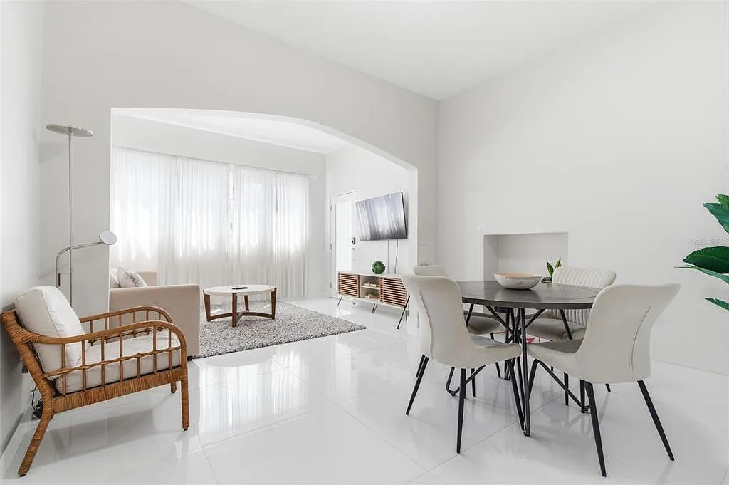 56 Calle F Rdg — Photo 1