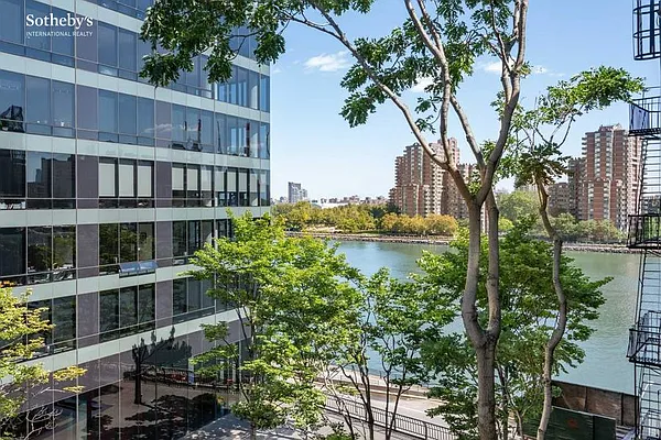 Sold by Sotheby's International Realty | media 24