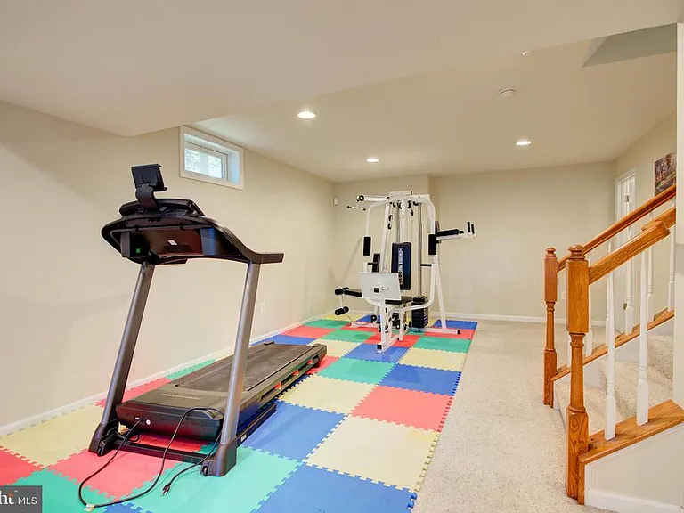 25291 Kilkeen Way — Photo 35