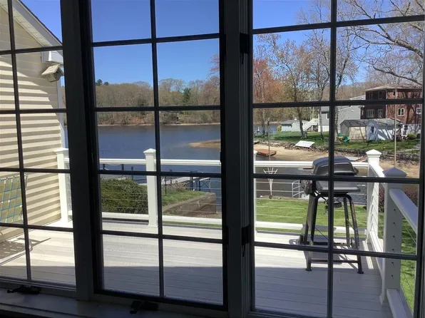 200 Waterman Lake Dr, Glocester, RI 02814