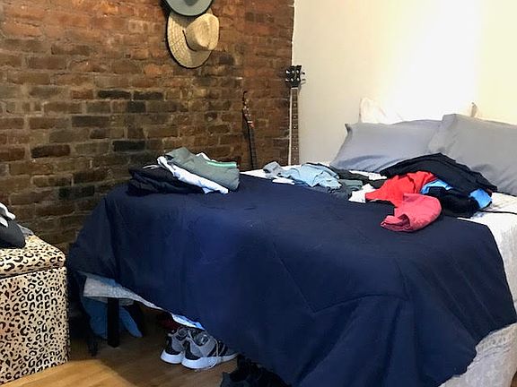 5th image of 1488 2nd Ave APT 3R