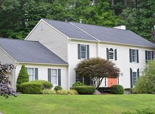 44 Dover Cir, Franklin, MA 02038