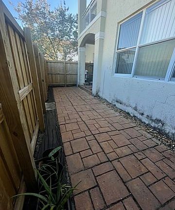 5th image of 870 NE 212th Ter