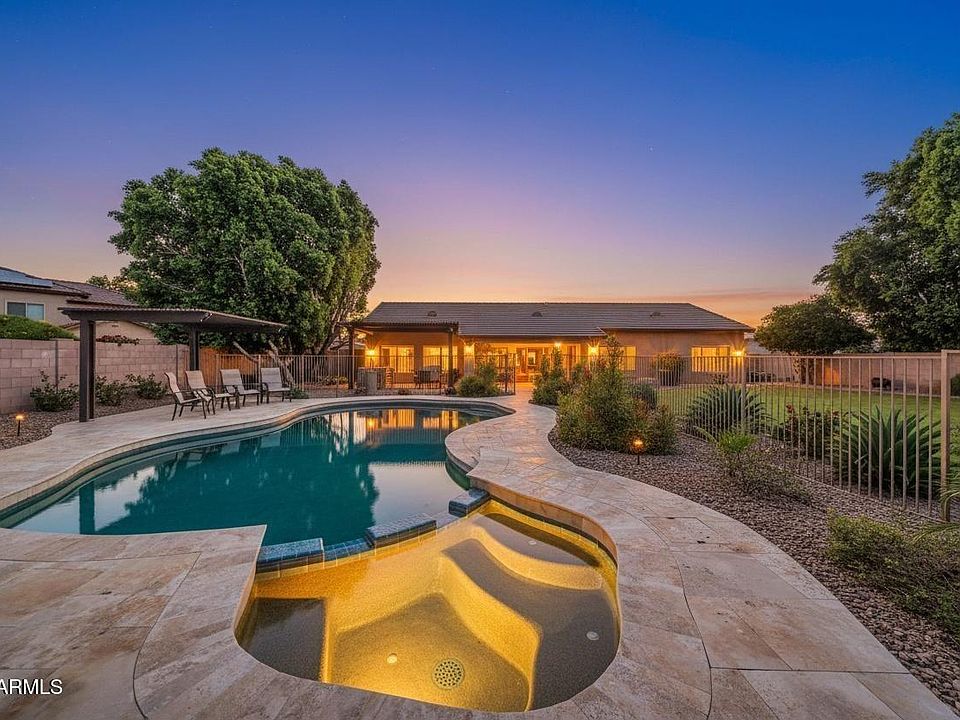 1st image of 8039 W BRIDEN Lane