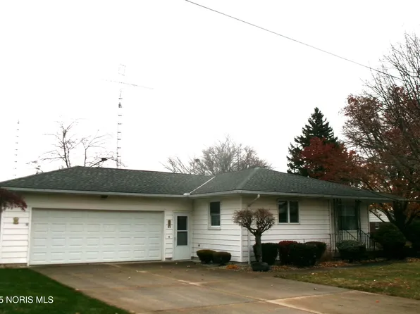 60 Rush St, Leipsic, OH 45856