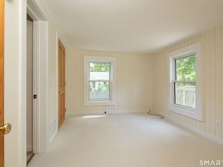 142 Factory St — Photo 11