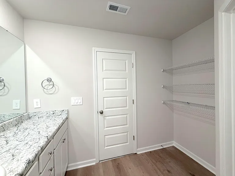 128 Challenger Way — Photo 23