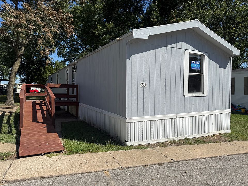 1st image of 2200 Harper St Lot C39