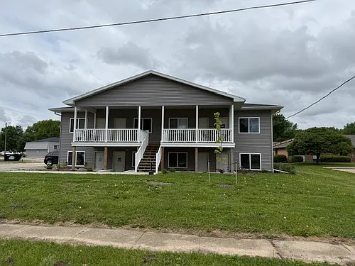 438 Martin Rd E Photo 1 438 Martin Rd E Photo 1
