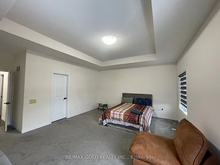 537 Veterans Dr — Photo 30