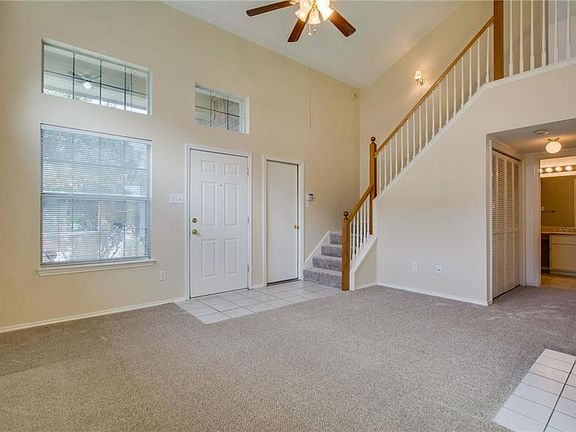 4th image of 2035 Raven Ln