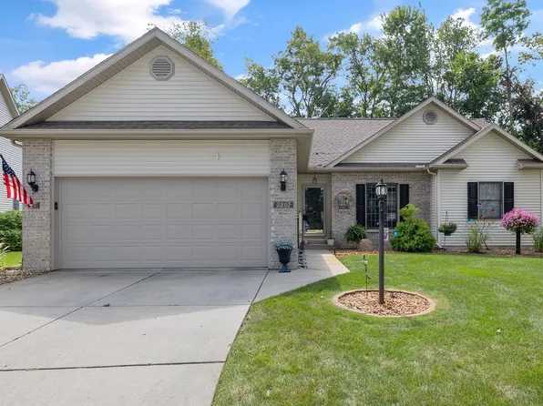2202 Woodland Ct, Elkhart, IN 46514