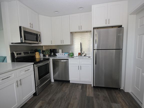 2nd image of 3086 Jennings Dr #3086