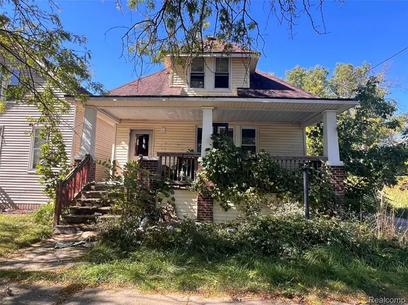 451 S 9th St, Saginaw, MI 48601
