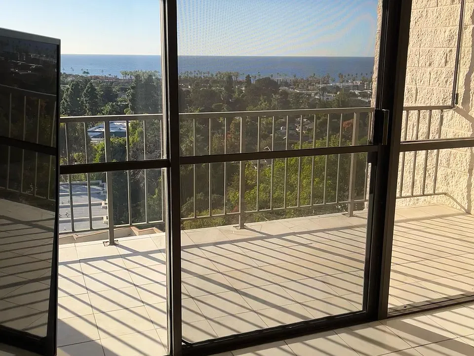 2500 Torrey Pines Rd #803