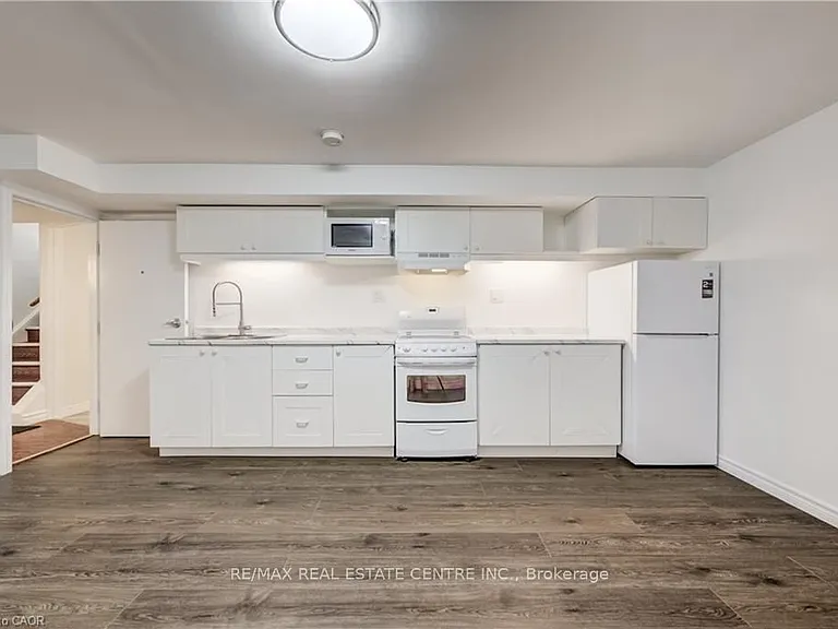 297 Country Hill Dr #B — Photo 5