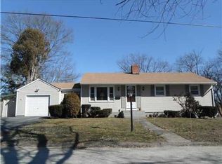 52 Meredith Dr, Coventry, RI 02816