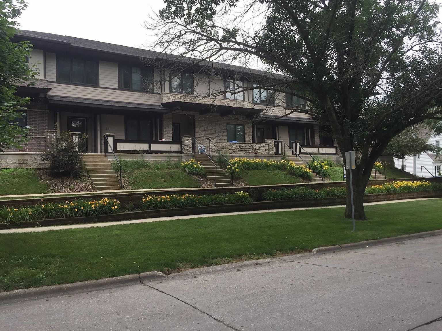 30 N Lucas St, Iowa City, IA 52245 Zillow