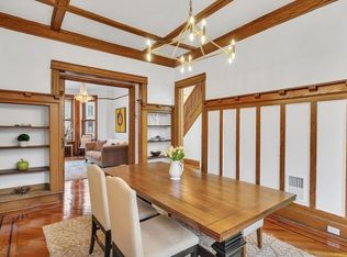 423 Bay Ridge Pkwy, Brooklyn, NY 11209