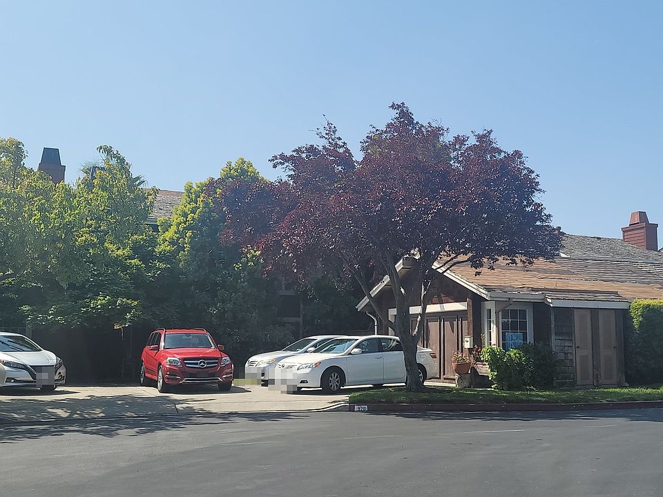 1st image of 920 Aruba Ln