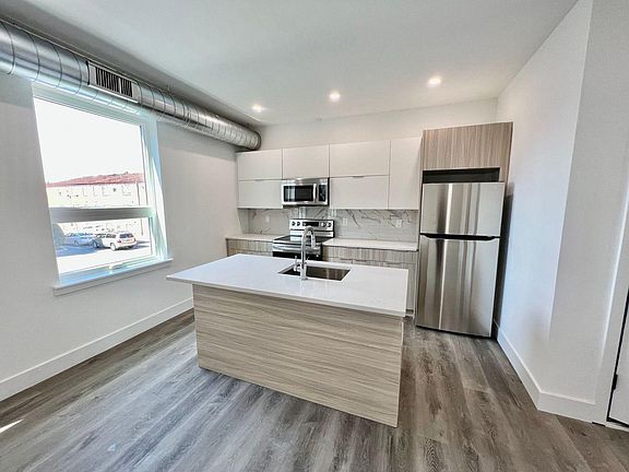 4th image of 1843 Hartranft St #14