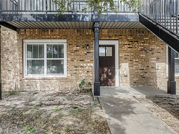3rd image of 1725 Harvey Mitchell Pkwy S APT 1311