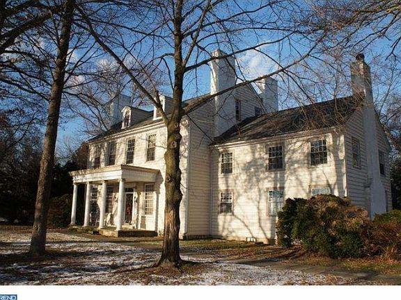 2nd image of 132 Woodstown Daretown Rd