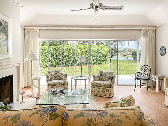 3rd image of 470 Sabal Palm Ln