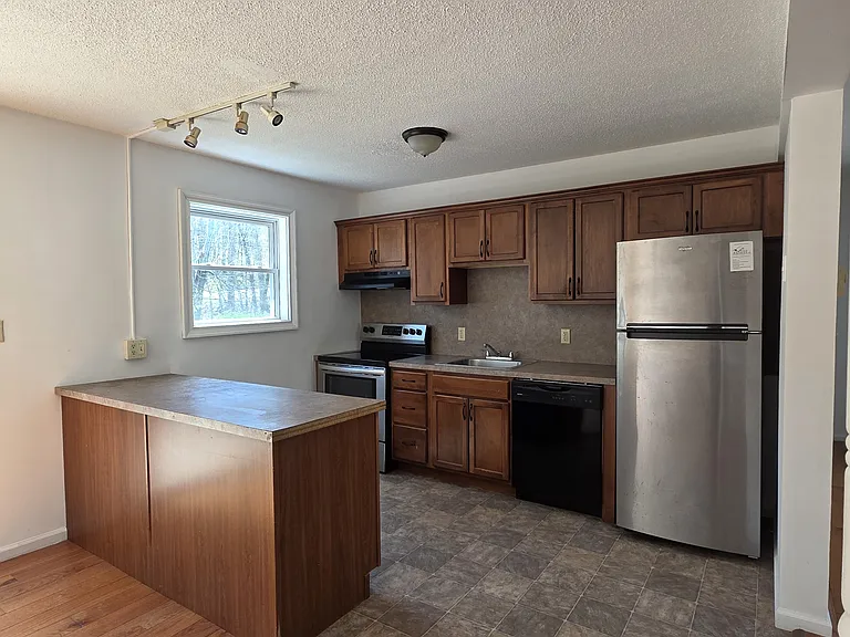 362 Somerset Dr — Photo 15