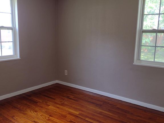 5th image of 470 Kenwood Dr APT A