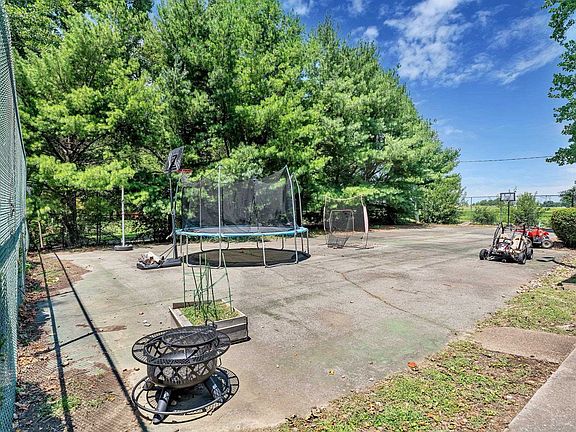 5th image of 73 Hiram McElroy Dr