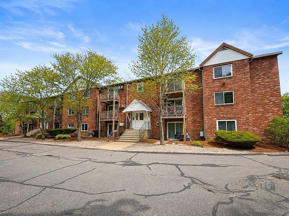 1st image of 92 Sandwich Rd #4D