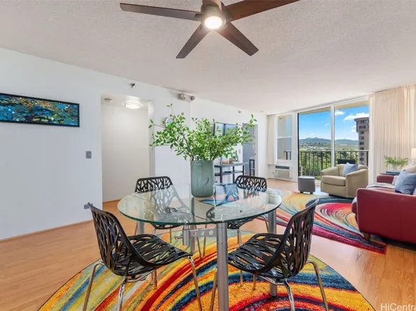 98-351 Koauka Loop APT C1202, Aiea, HI 96701