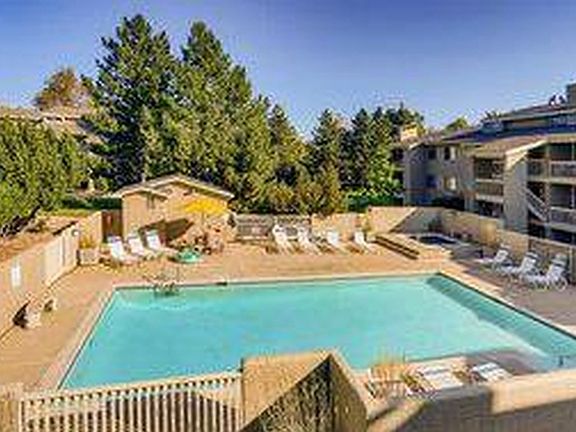 3rd image of 30 S Boulder Cir #3018